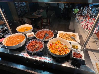 Warme Speisen in der Lounge in Kapstadt