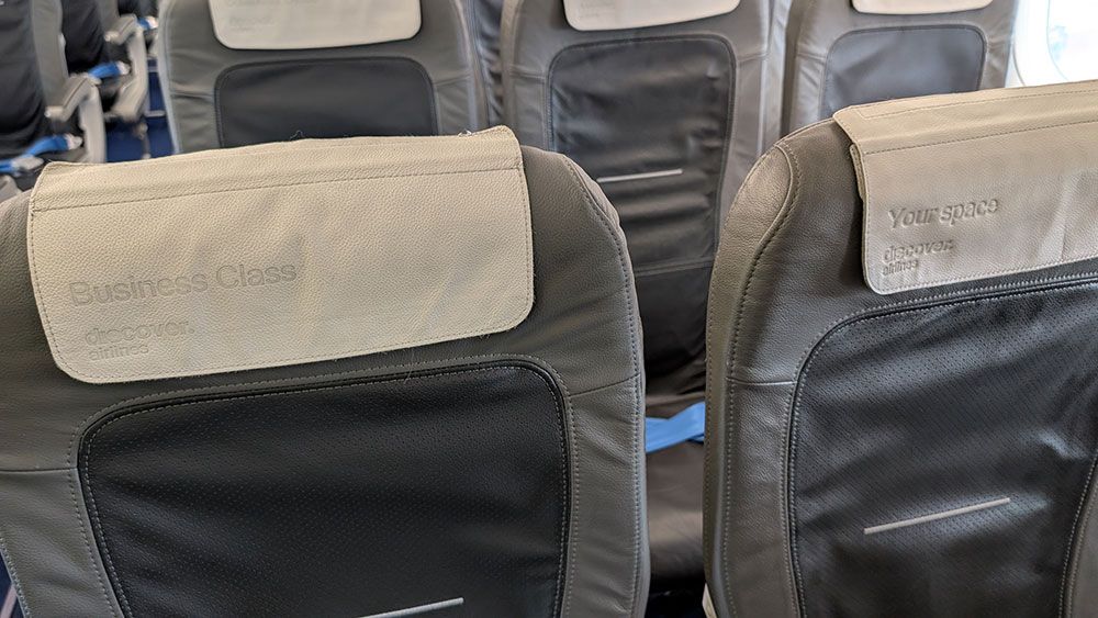 Freier Mittelsitz in der Business Class von Discover Airlines im A320