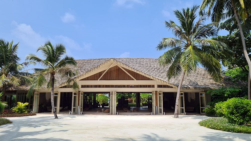 Lobby des Le Méridien auf den Malediven