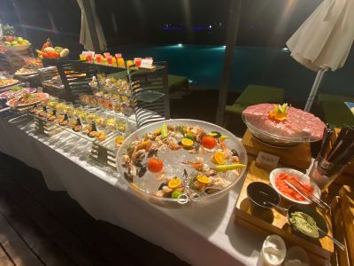 Mercure Maldives Kooddoo - Seafood-Buffet