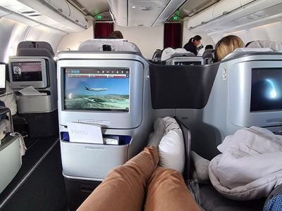 Eurowings Discover Business Class A330 Sitz 4D Beinfreiheit