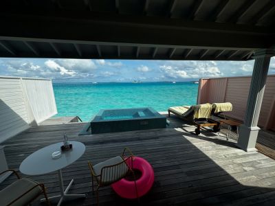 Das Zimmer im Standard Maldives - Terrasse