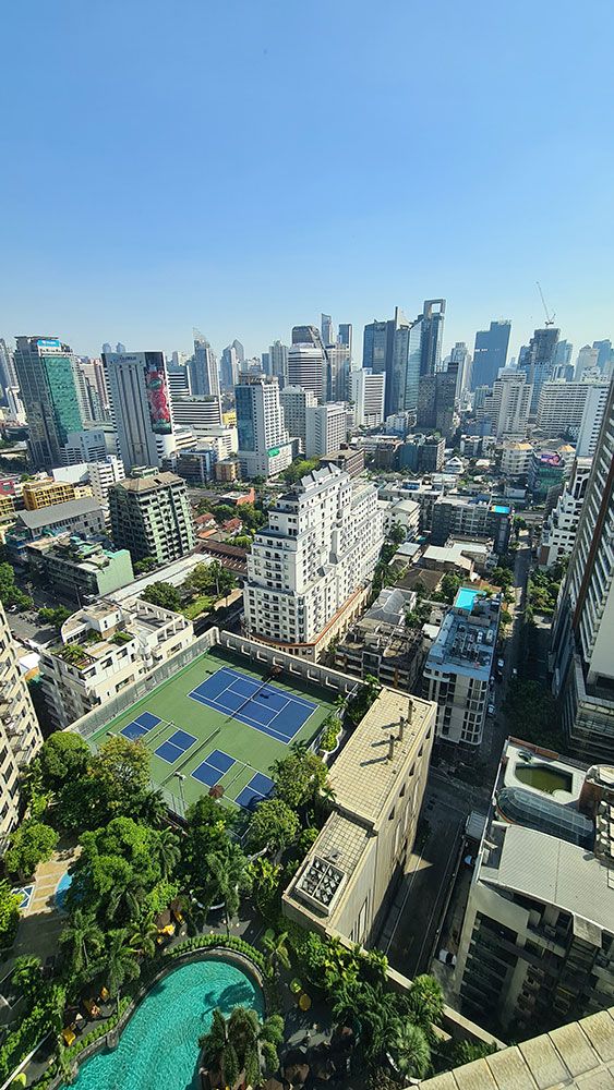 Blick vom 25. Stock aus im Conrad Bangkok