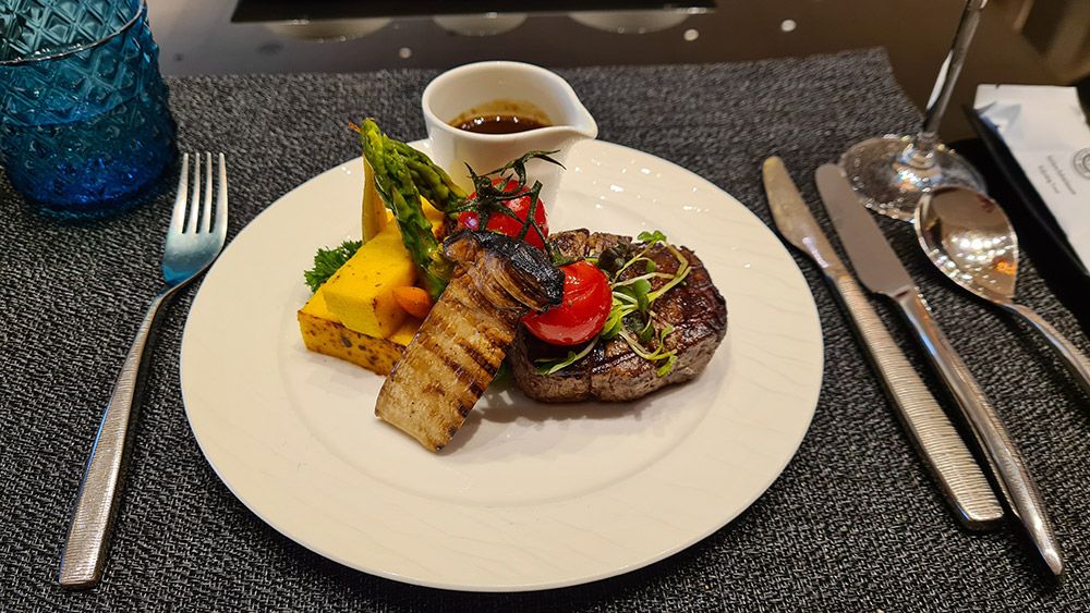 Al Safwa First Lounge Doha Steak