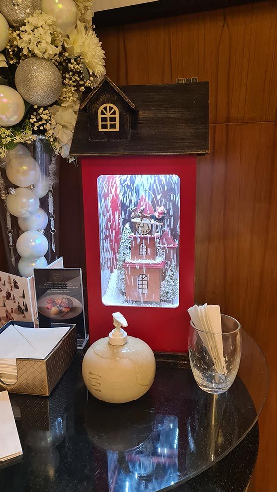 Weihnachtliche Deko im Conrad Bangkok