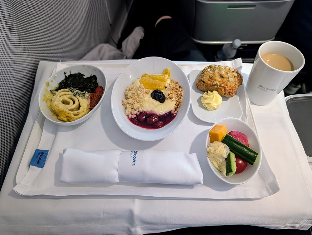 Frühstück auf dem Hinflug