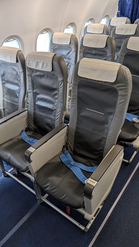 Die Sitze in der Business Class von Discover Airlines im A320
