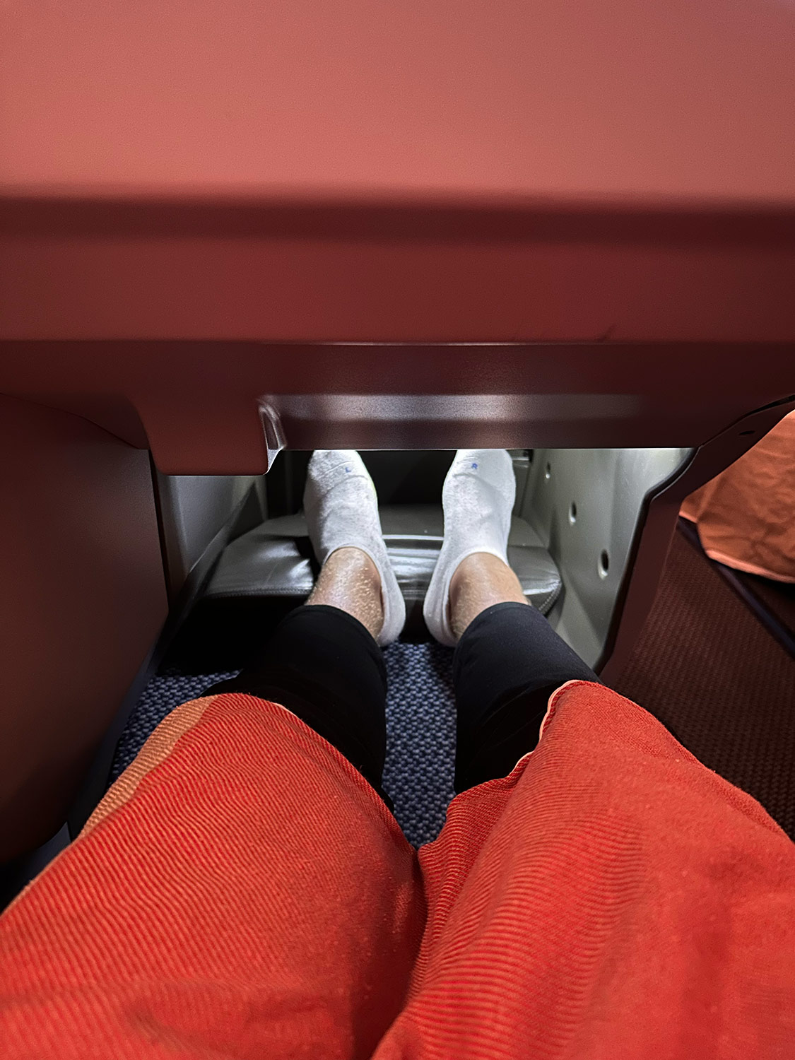 Edelweiss Business Class - Fußraum