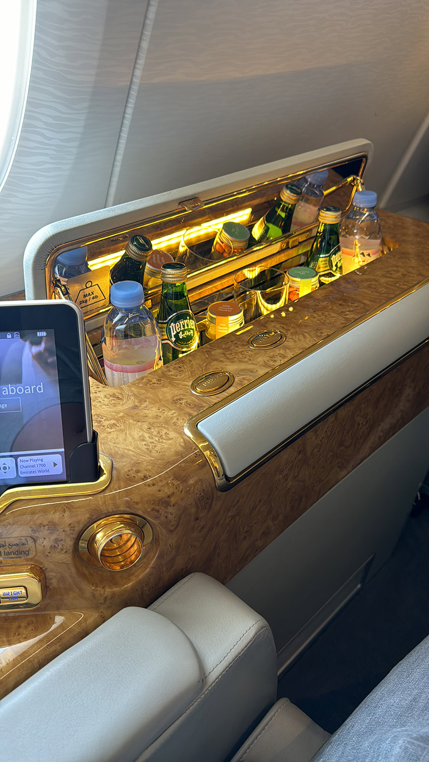 Emirates First Class - Barfach