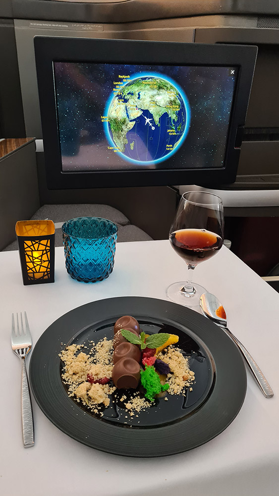 Schokolade mit Portwein in der Qatar Airways First Class
