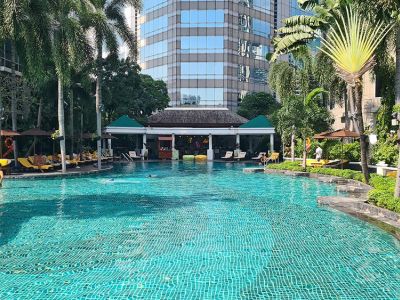 Pool im Conrad Bangkok