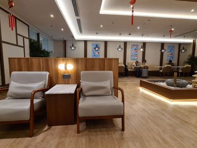 Sessel im hinteren Raum